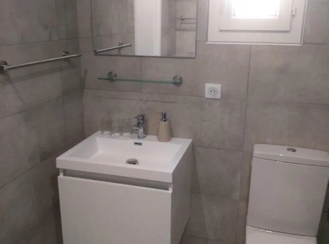 Le Jasmin Nocleg ze śniadaniem Montagnac (Alpes-de-Haute-Provence)