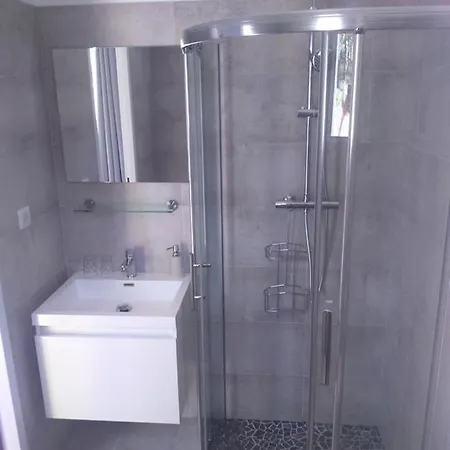 Le Jasmin לינה וארוחת בוקר