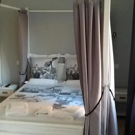 Le Jasmin מונטניאק